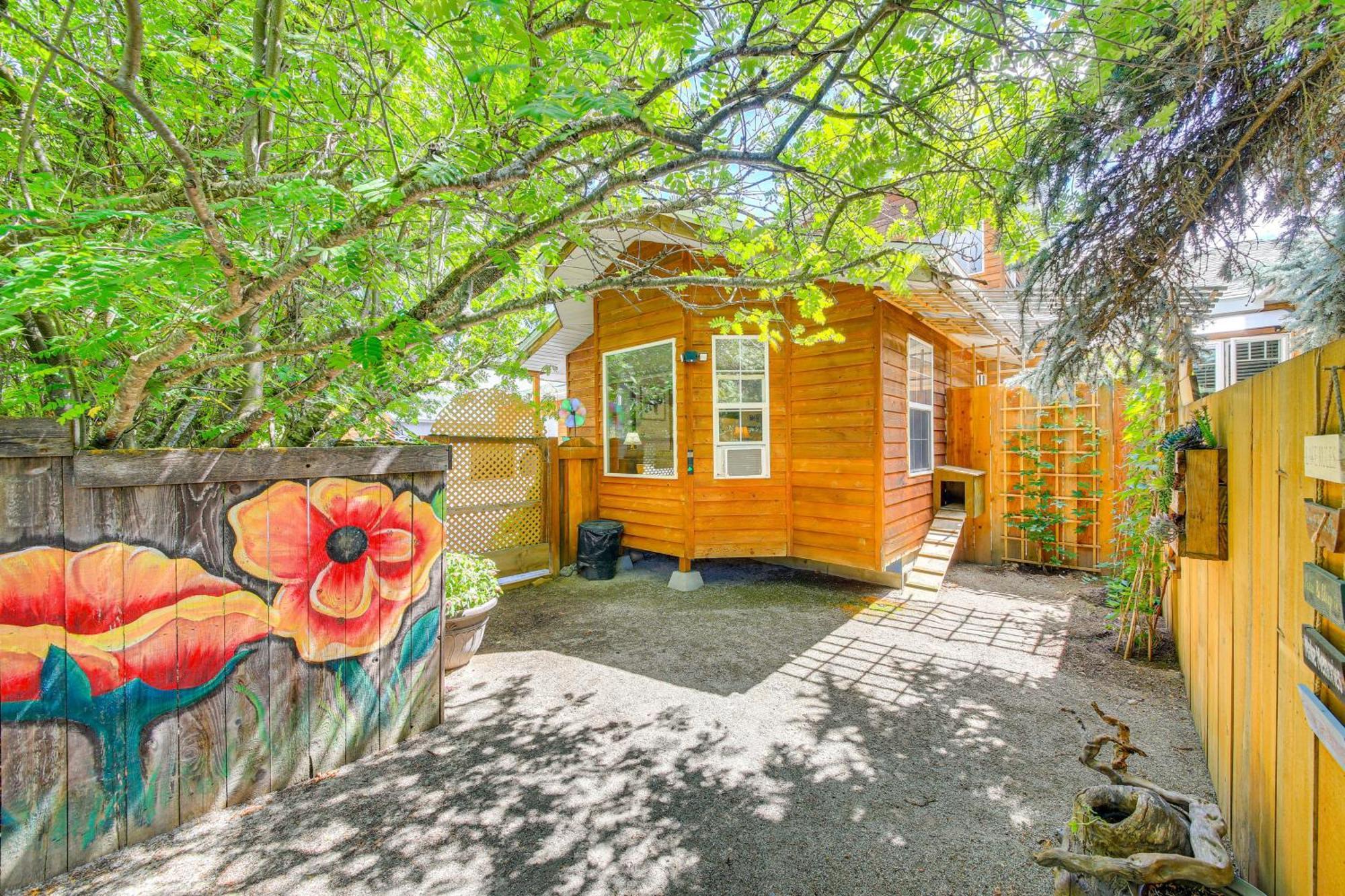 Homey Pet-Friendly Libby Cottage With Yard By Creek! White Haven 외부 사진