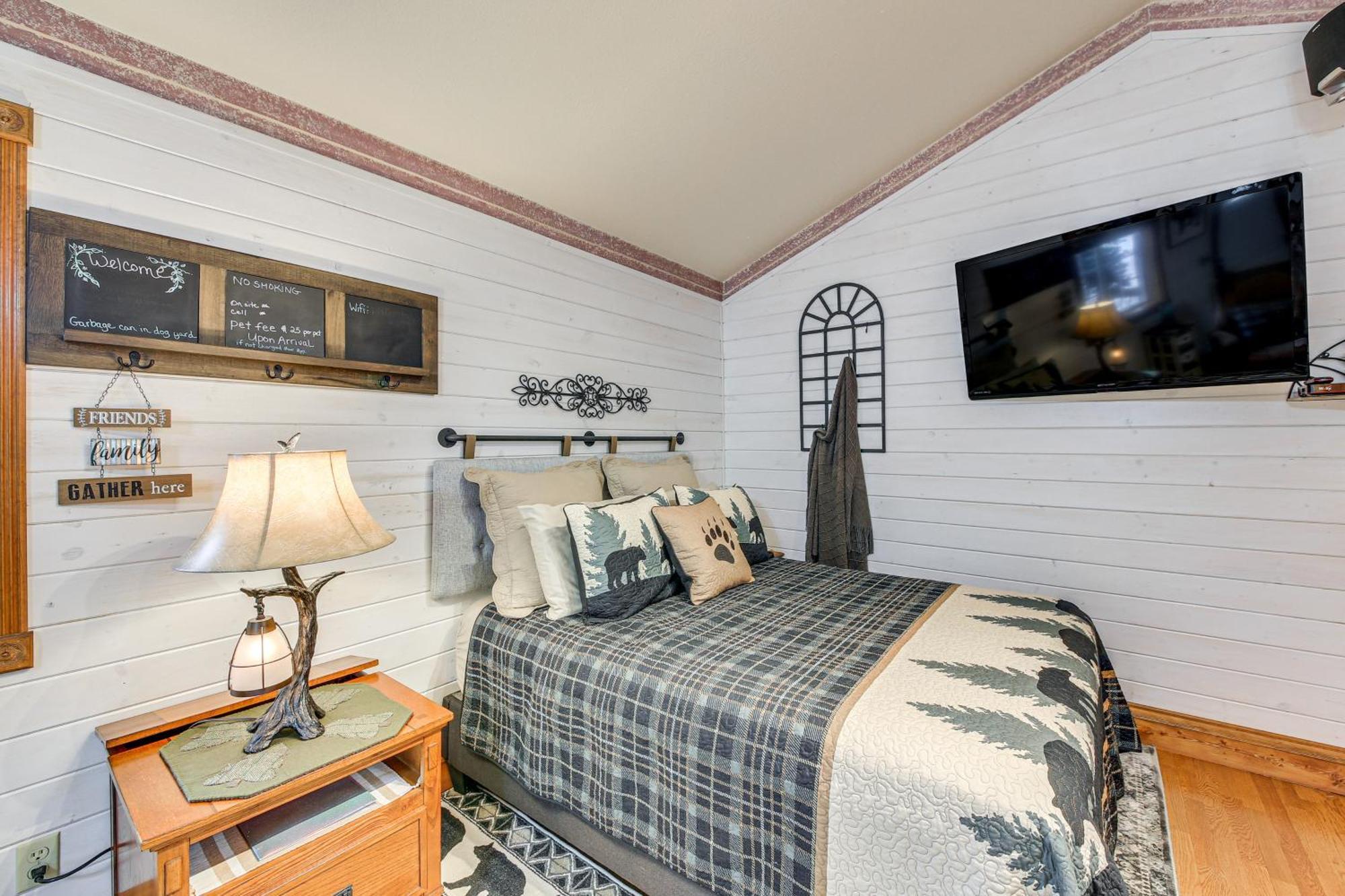 Homey Pet-Friendly Libby Cottage With Yard By Creek! White Haven 외부 사진